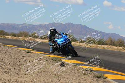 media/Oct-08-2022-SoCal Trackdays (Sat) [[1fc3beec89]]/Turn 7 Inside (145pm)/